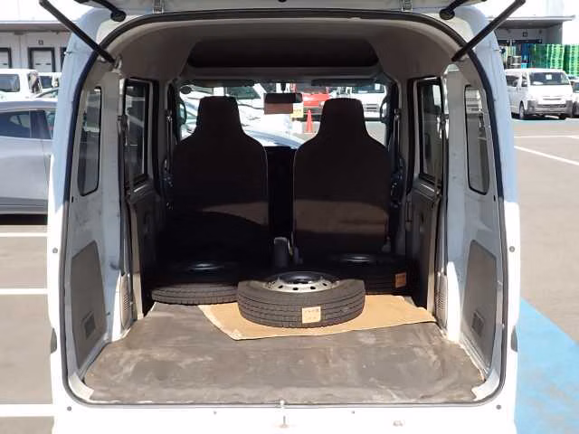 NISSAN NV100 CLIPPER