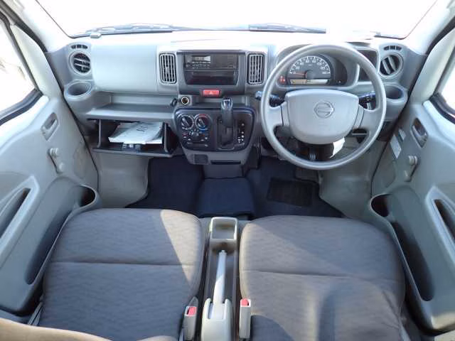 NISSAN NV100 CLIPPER