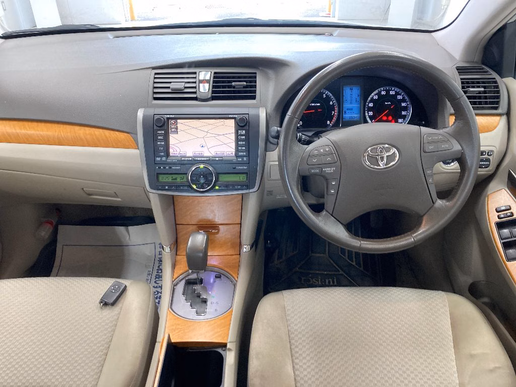 TOYOTA PREMIO