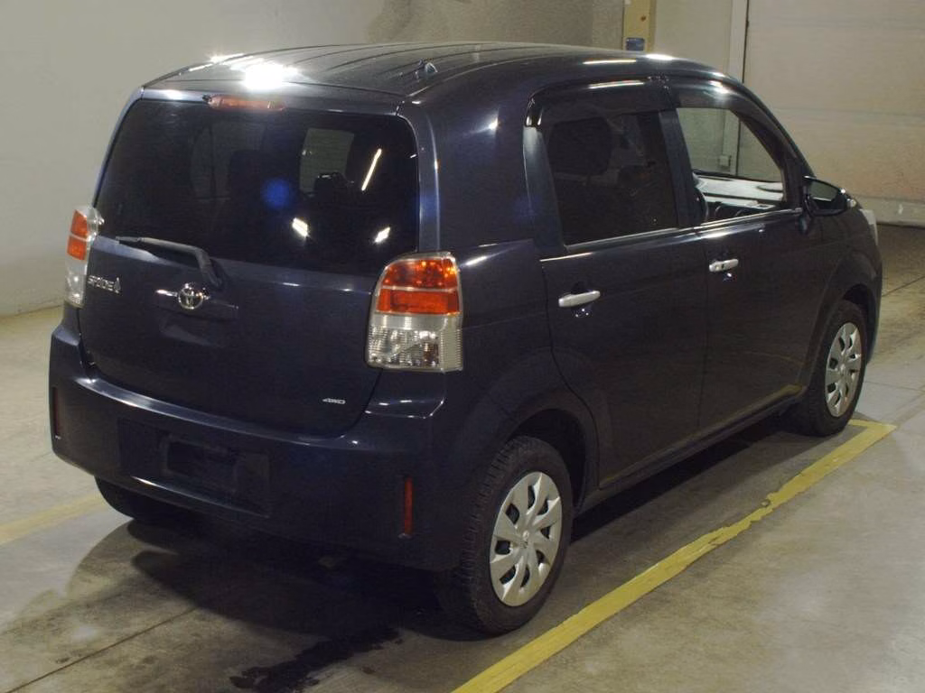 TOYOTA SPADE