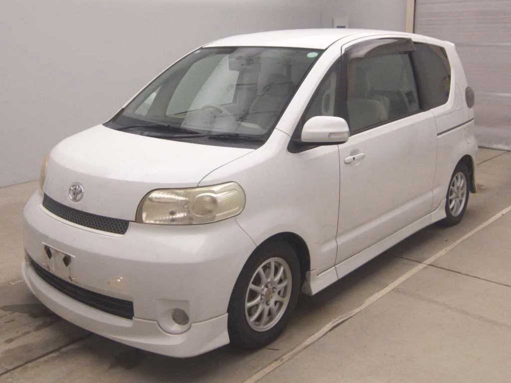 TOYOTA PORTE