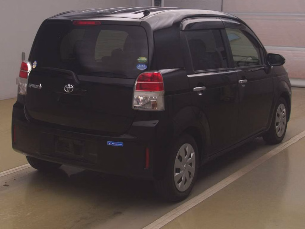 TOYOTA SPADE