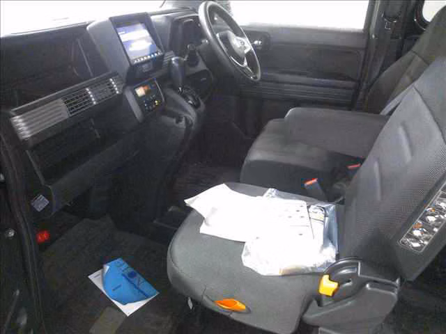 HONDA N-VAN