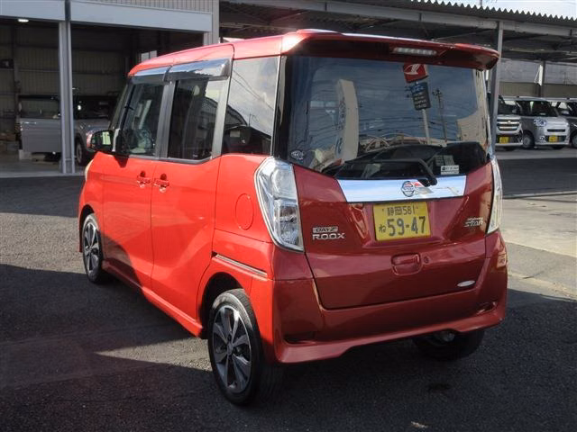 NISSAN DAYZ ROOX
