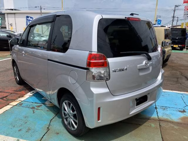TOYOTA SPADE