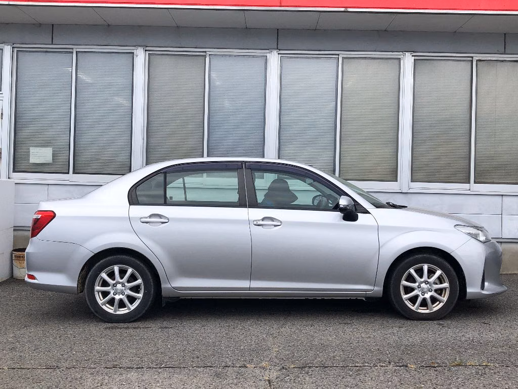 TOYOTA COROLLA AXIO