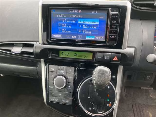 TOYOTA WISH