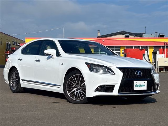 Lexus LS600h