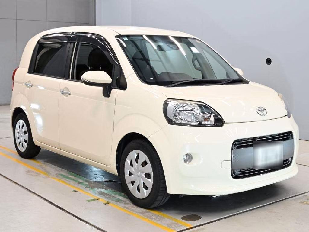 TOYOTA PORTE