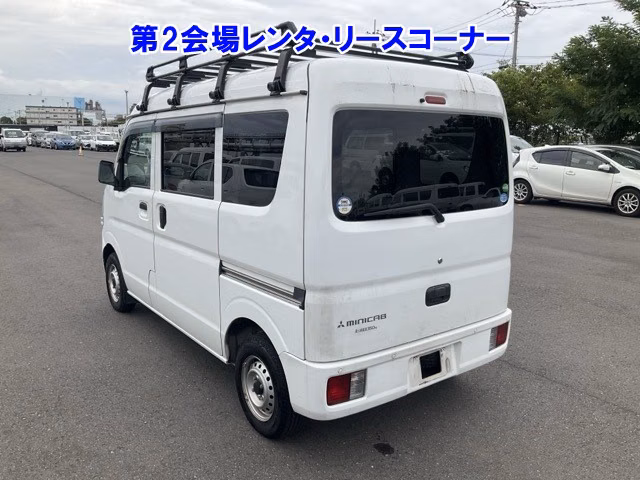 MITSUBISHI MINICAB