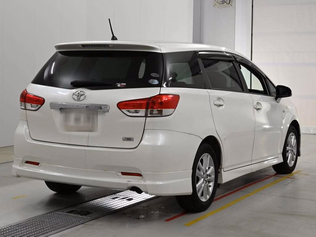 TOYOTA WISH