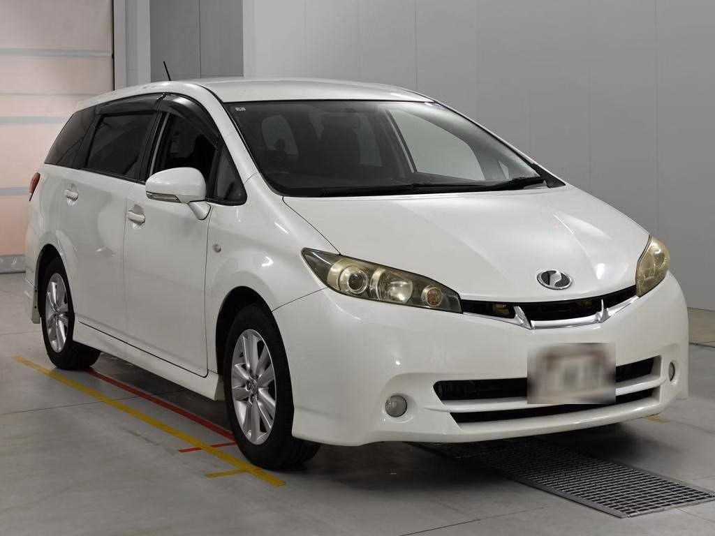 TOYOTA WISH