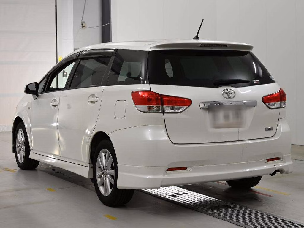 TOYOTA WISH