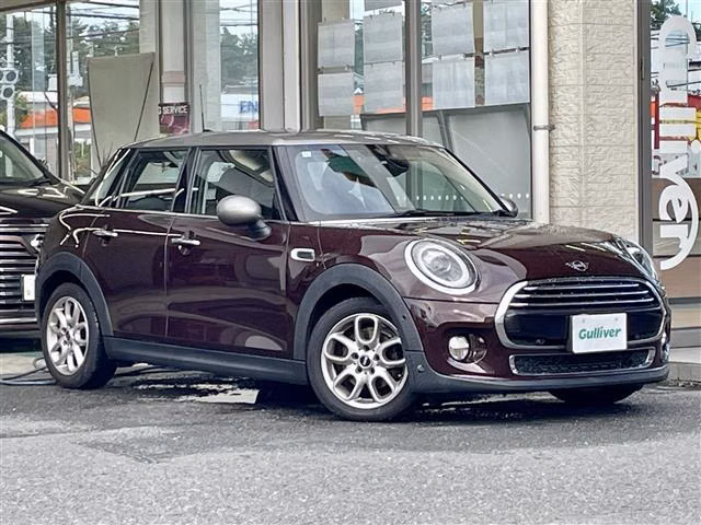 MINI HATCH