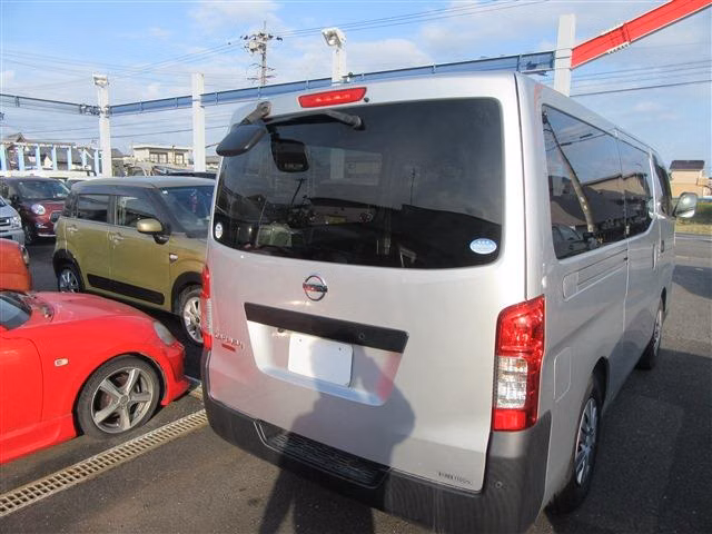 NISSAN NV350 CARAVAN