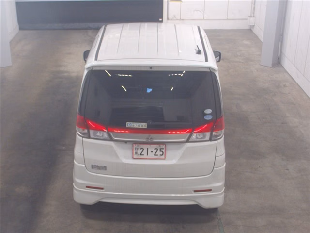 MITSUBISHI DELICA D:2