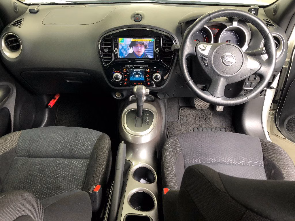 NISSAN JUKE