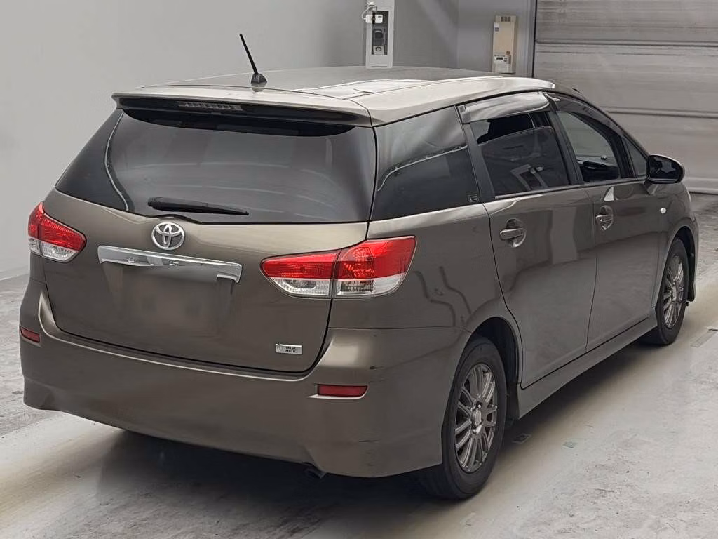 TOYOTA WISH