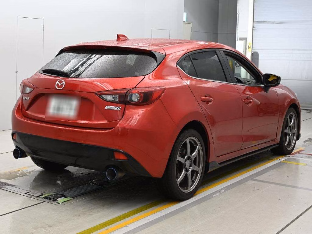 MAZDA AXELA