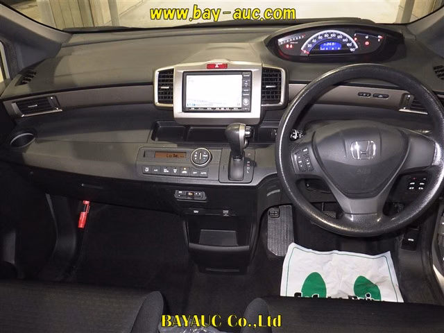 HONDA FREED SPIKE