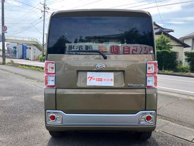 DAIHATSU WAKE