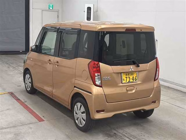 MITSUBISHI EK SPACE