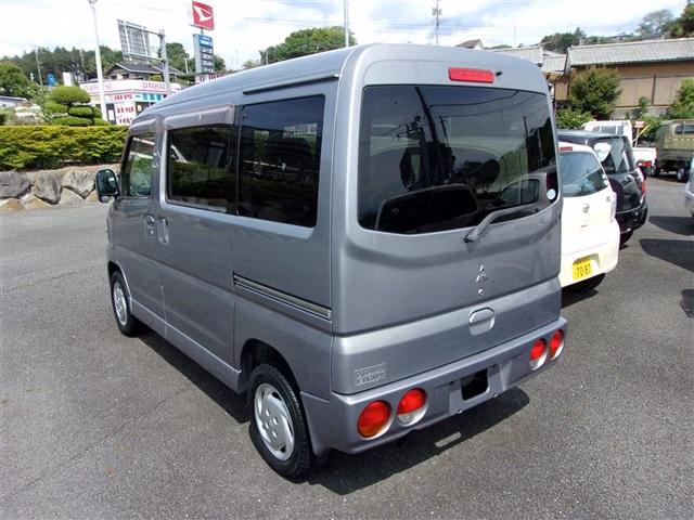 MITSUBISHI TOWN BOX
