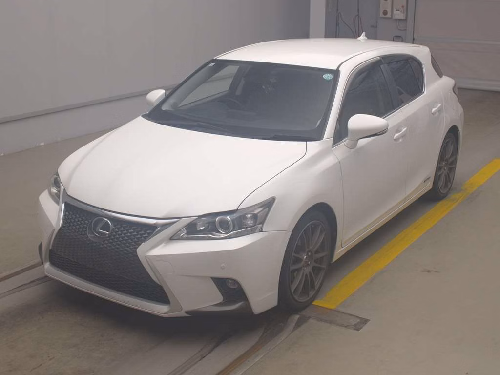 LEXUS CT200H