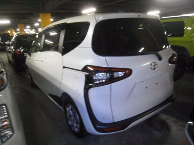 TOYOTA SIENTA
