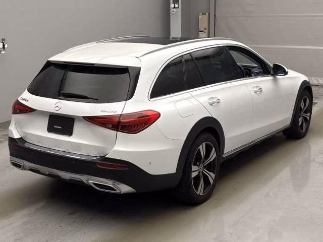 MERCEDES-BENZ C-CLASS
