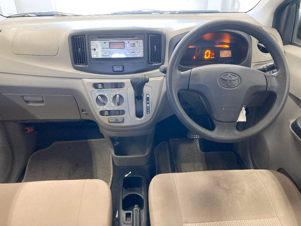 TOYOTA PIXIS EPOCH