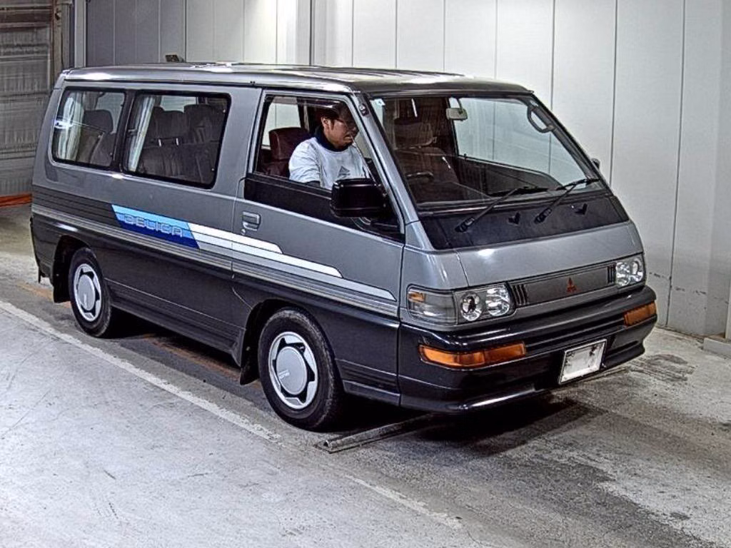 MITSUBISHI DELICA
