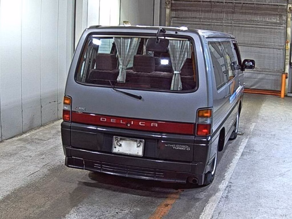 MITSUBISHI DELICA