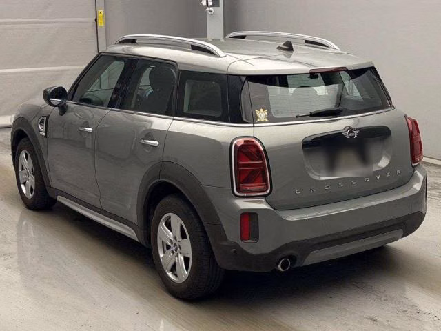 MINI CROSSOVER