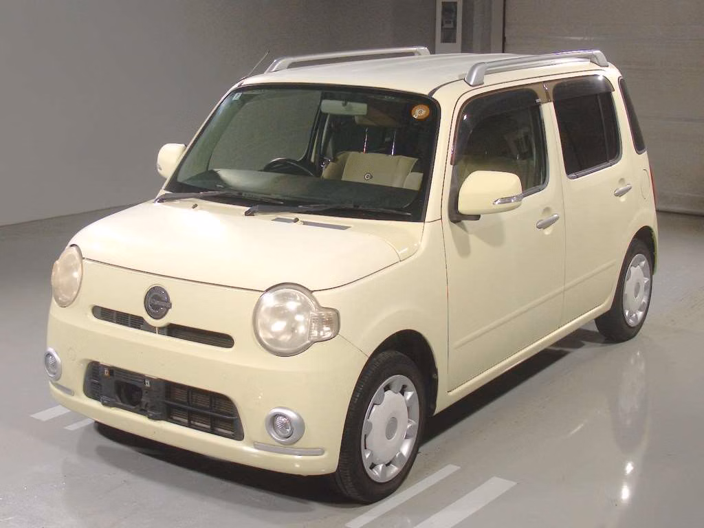Daihatsu Mira Cocoa