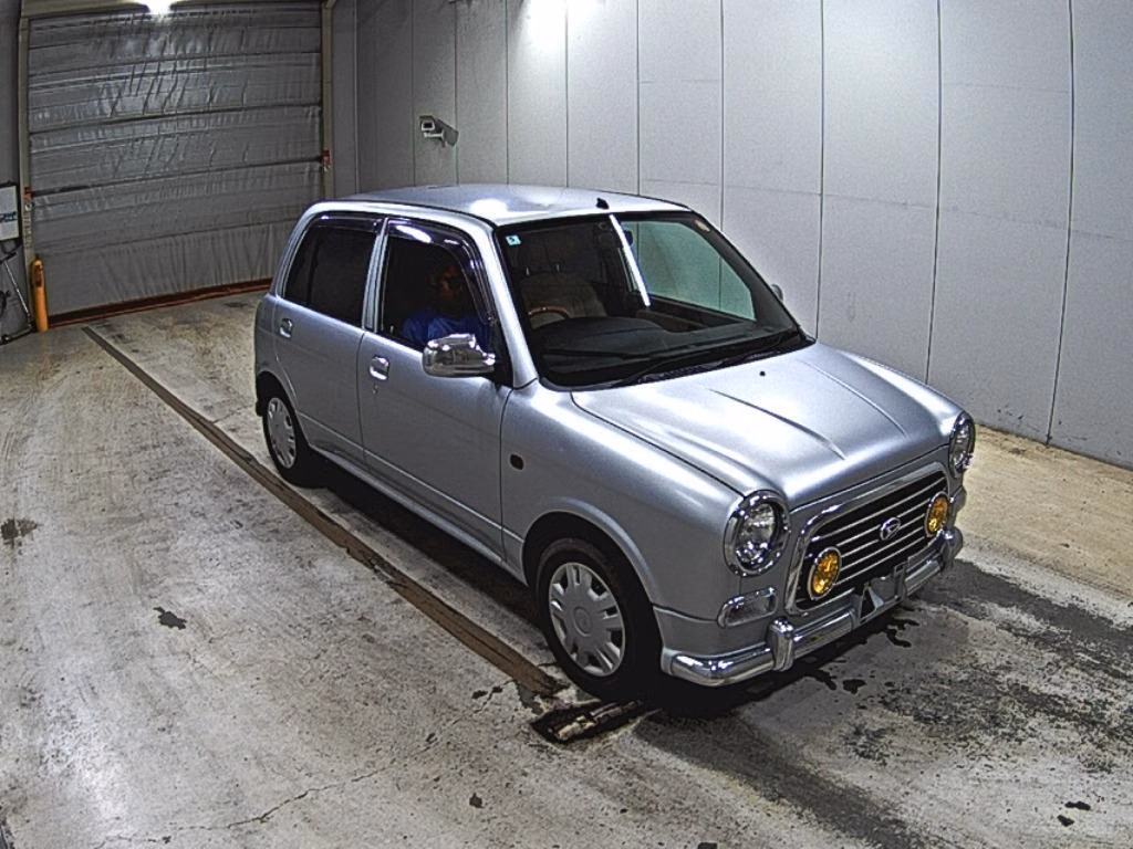 DAIHATSU MIRA GINO