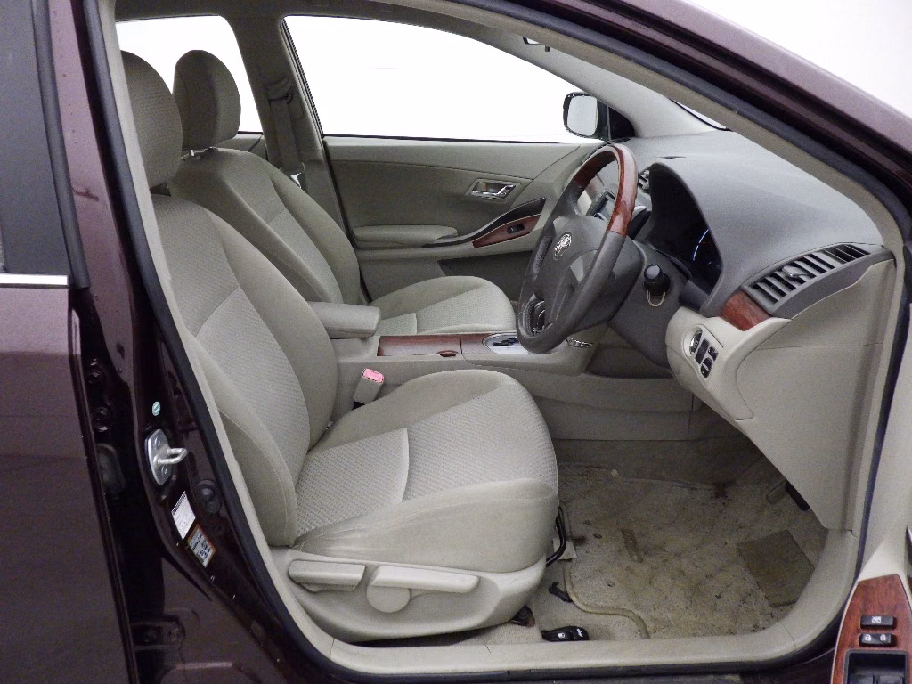 TOYOTA PREMIO