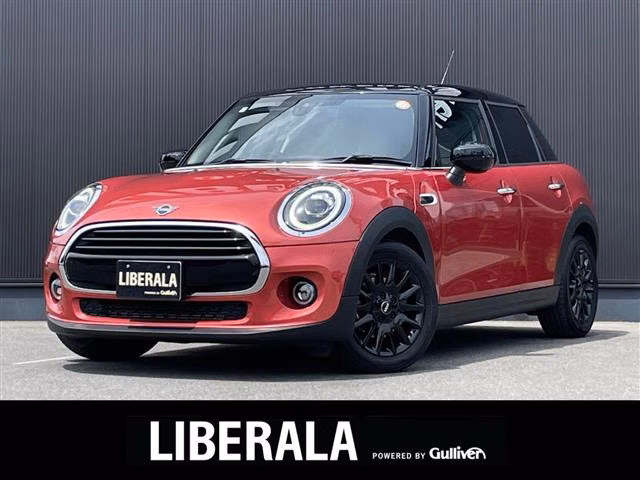MINI HATCH