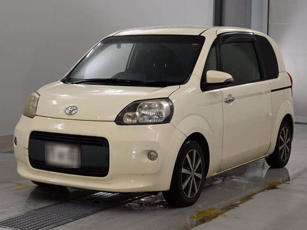 TOYOTA PORTE