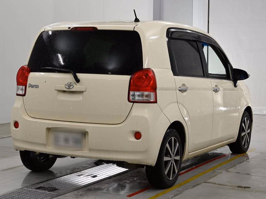 TOYOTA PORTE