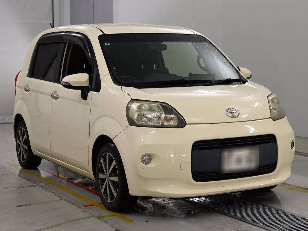 TOYOTA PORTE