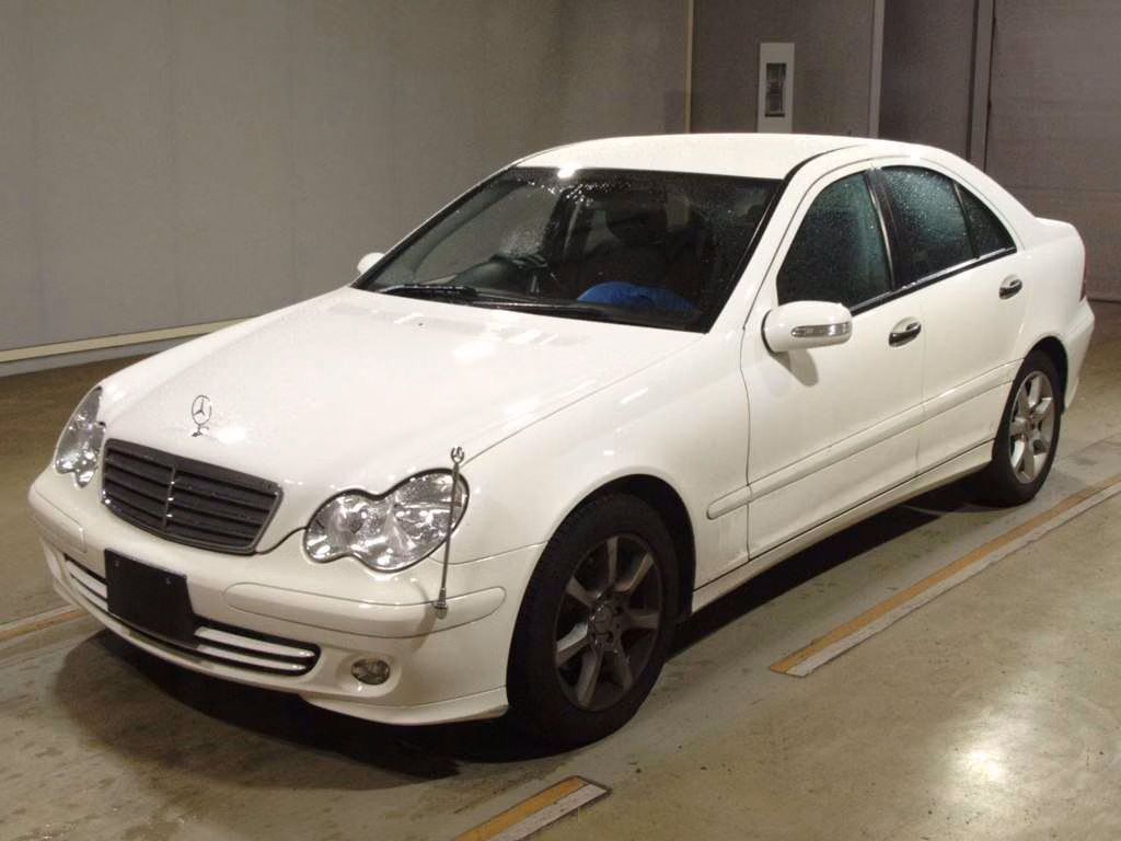MERCEDES-BENZ C-CLASS