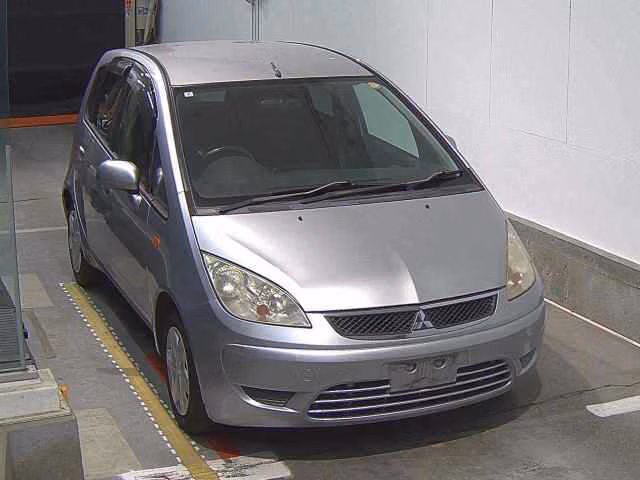 MITSUBISHI COLT