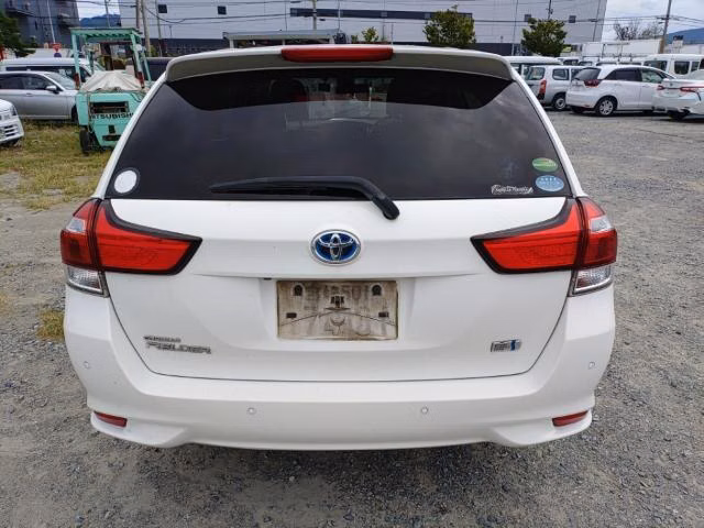 TOYOTA COROLLA FIELDER