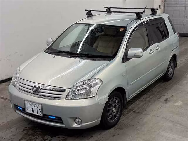 TOYOTA RAUM