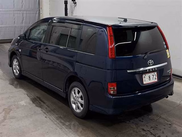 TOYOTA ISIS
