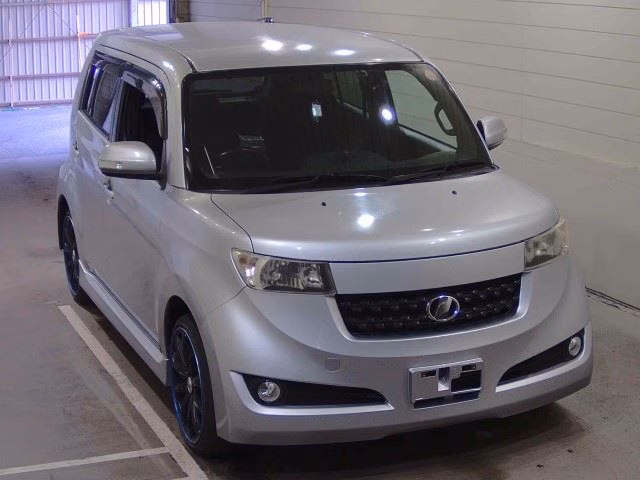 TOYOTA BB