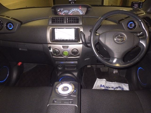 TOYOTA BB