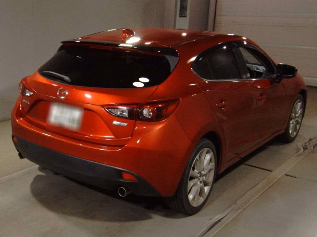 MAZDA AXELA