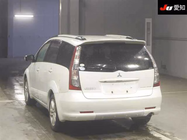 MITSUBISHI GRANDIS